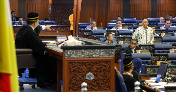 阿旺哈欣逐出国会10天 议长:议员应引以为戒